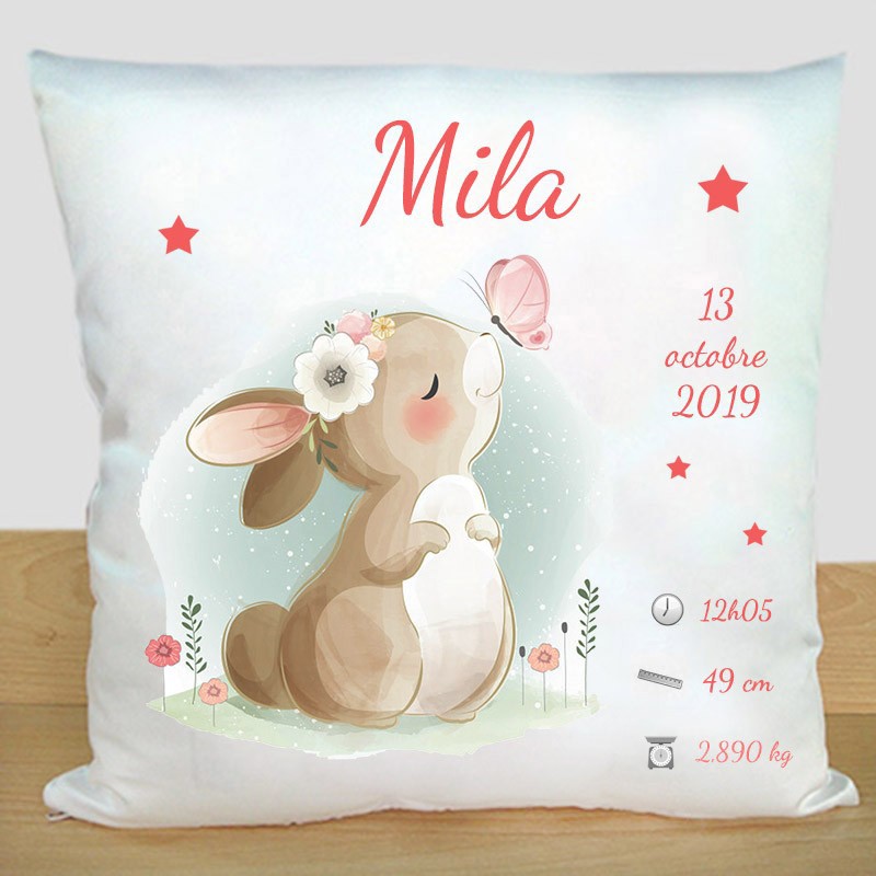 Le coussin personnalisé de naissance, le meilleur cadeau ?