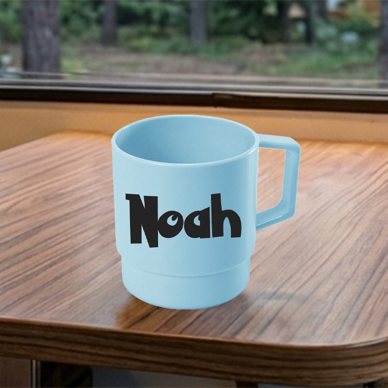 Mug en plastique empilable pour camping car