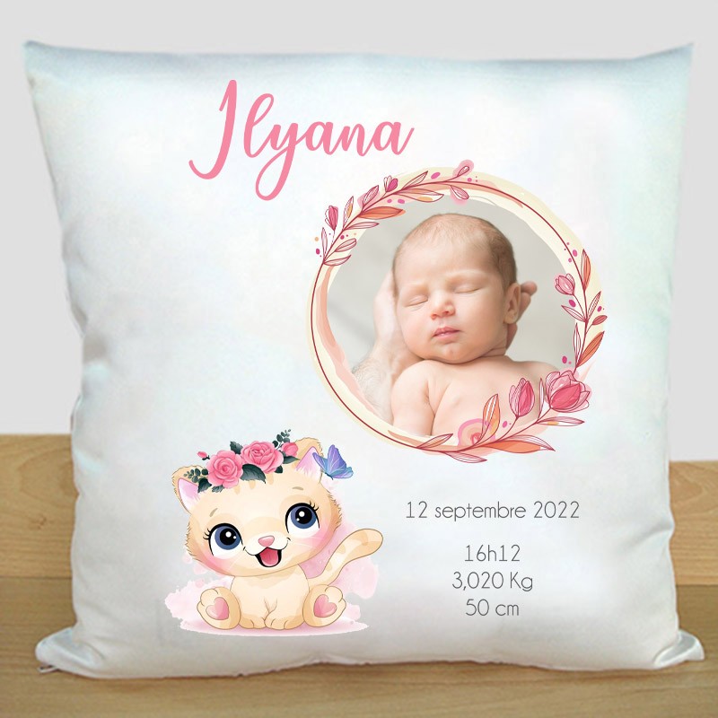 Coussin naissance personnalisé pour petite fille en cadeau n